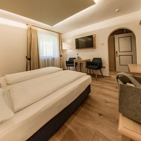 Gruber Hotel